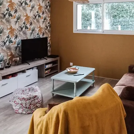 1 Bedroom Amazing In Dame De Monts Ferienhaus *